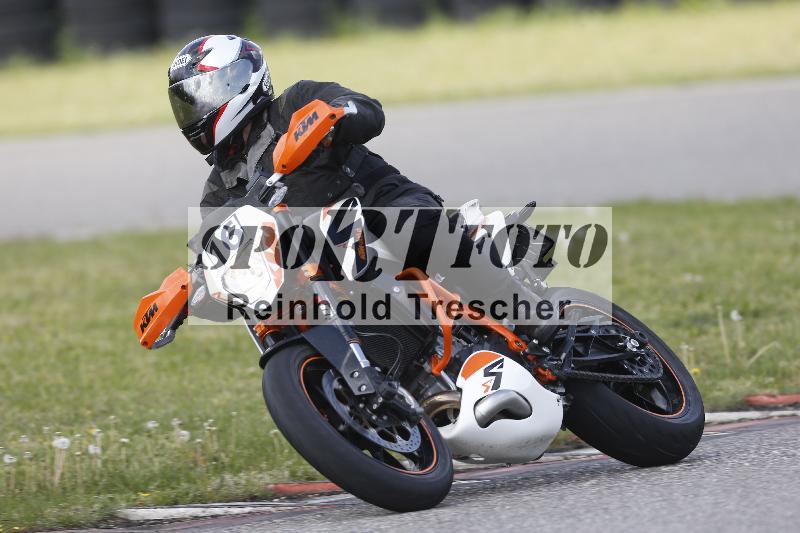 /Archiv-2025/09 22.04.2025 Cornu Master School ADR/gruen-vert/16